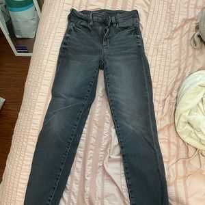 American Eagle High-Rise Jegging Size 4